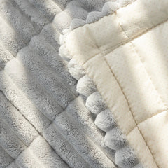 PawHaven – Flannel Quilted Sofa Pad